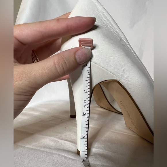 Gianni Bini White Leather Heels - Picture 6 of 7
